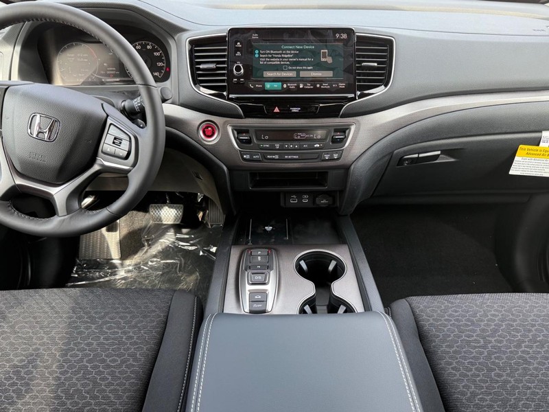 Honda Ridgeline Vehicle Image 6