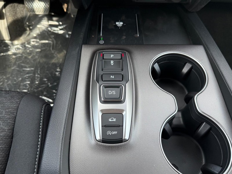 Honda Ridgeline Vehicle Image 8