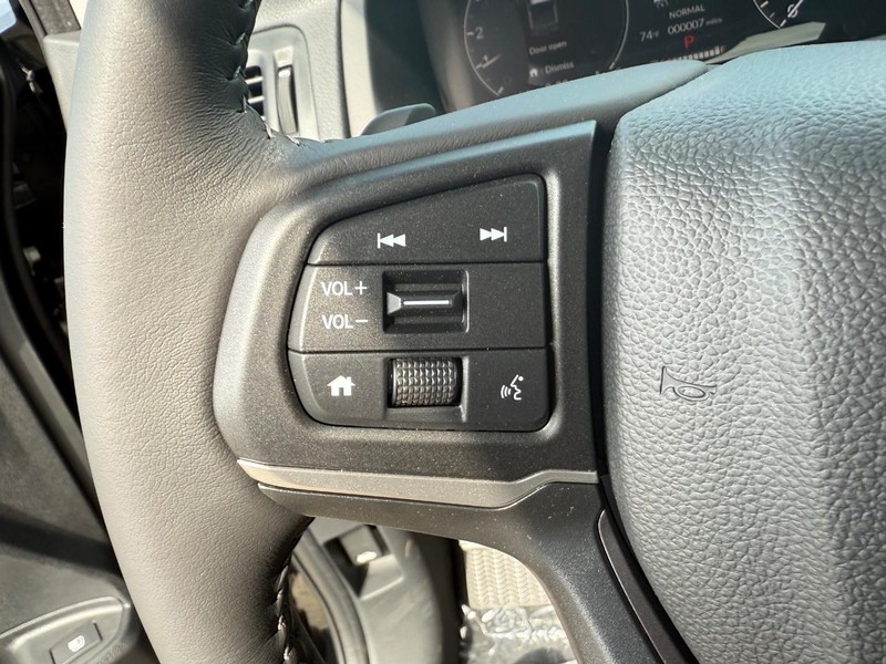 Honda Ridgeline Vehicle Image 11