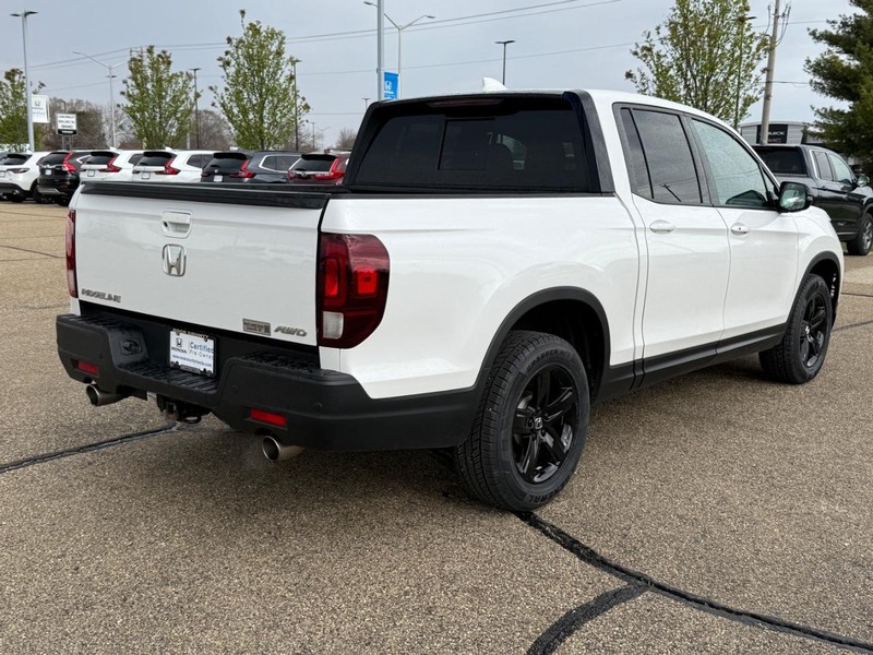 Honda Ridgeline Vehicle Image 3