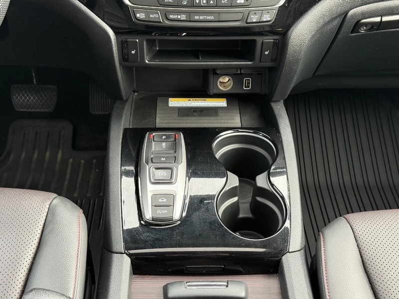 Honda Ridgeline Vehicle Image 13