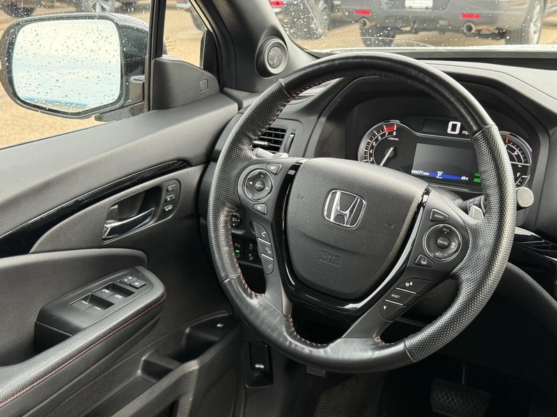Honda Ridgeline Vehicle Image 14