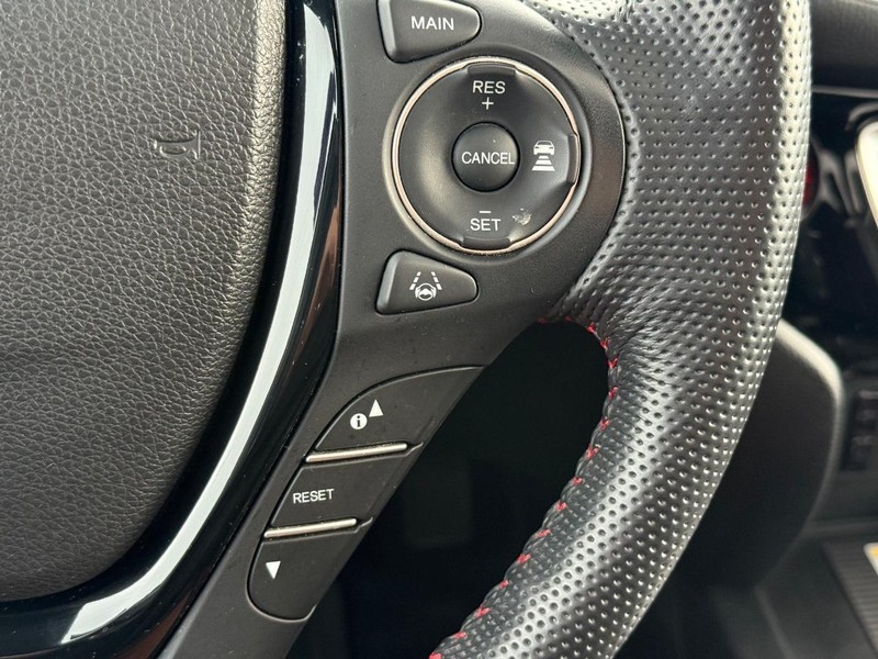 Honda Ridgeline Vehicle Image 18