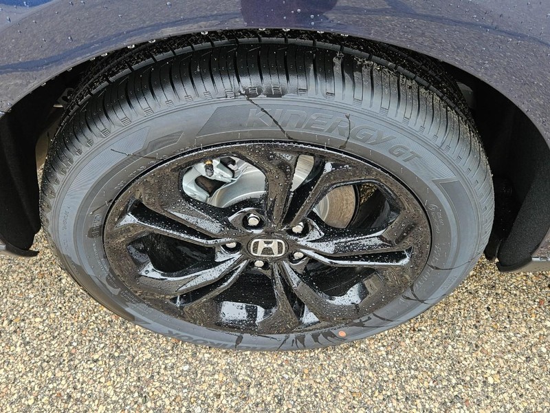 Honda Accord Sedan Vehicle Image 4