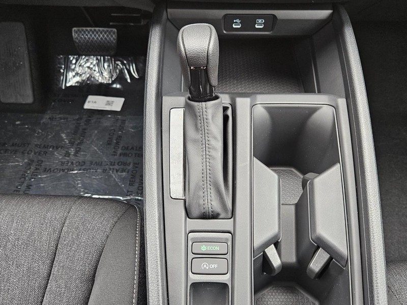 Honda Accord Sedan Vehicle Image 8