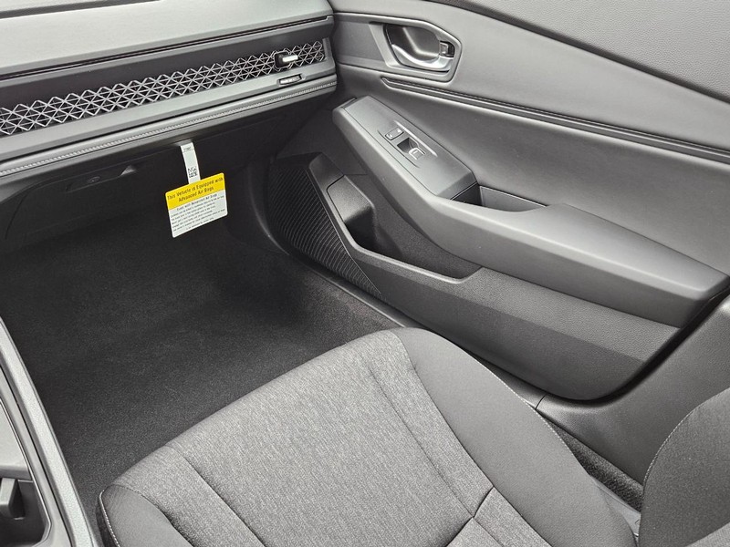Honda Accord Sedan Vehicle Image 10