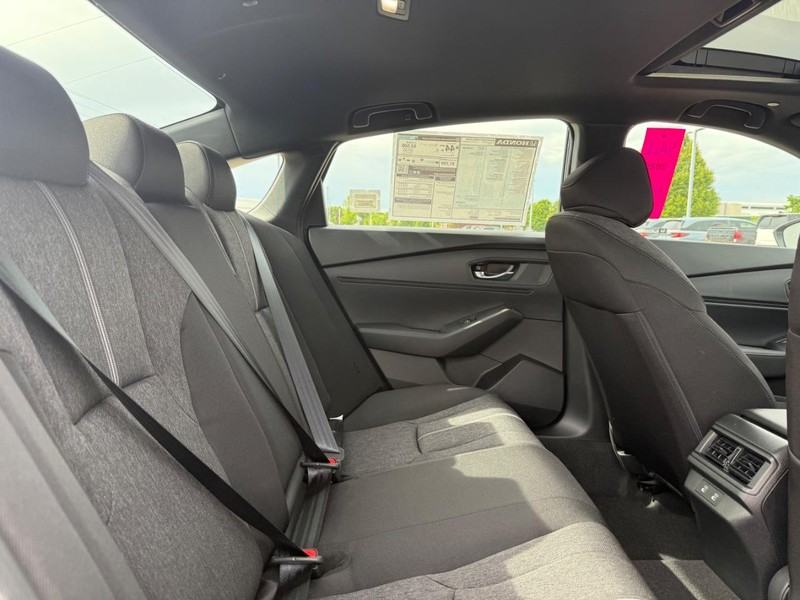 Honda Accord Hybrid Vehicle Image 5