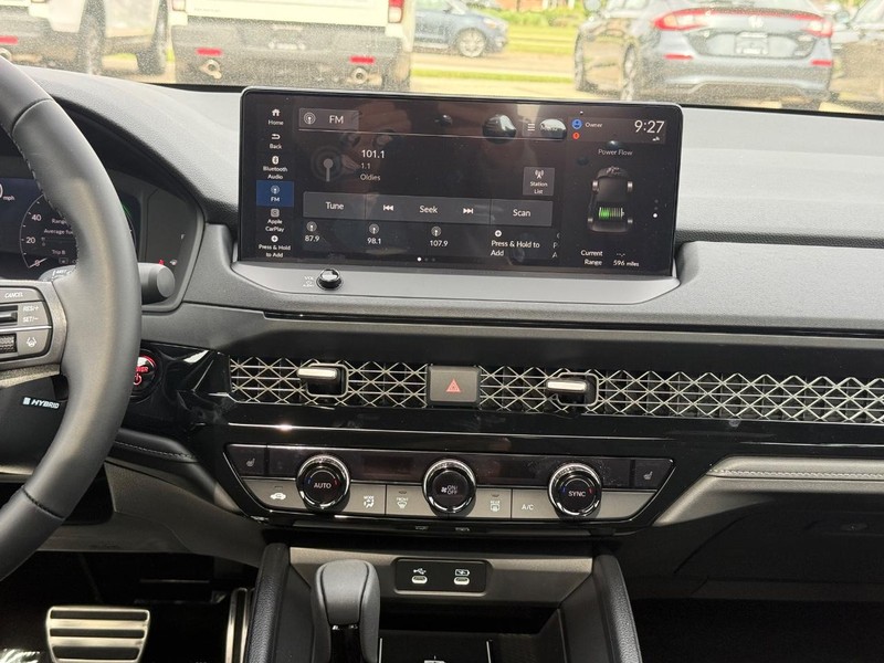 Honda Accord Hybrid Vehicle Image 7