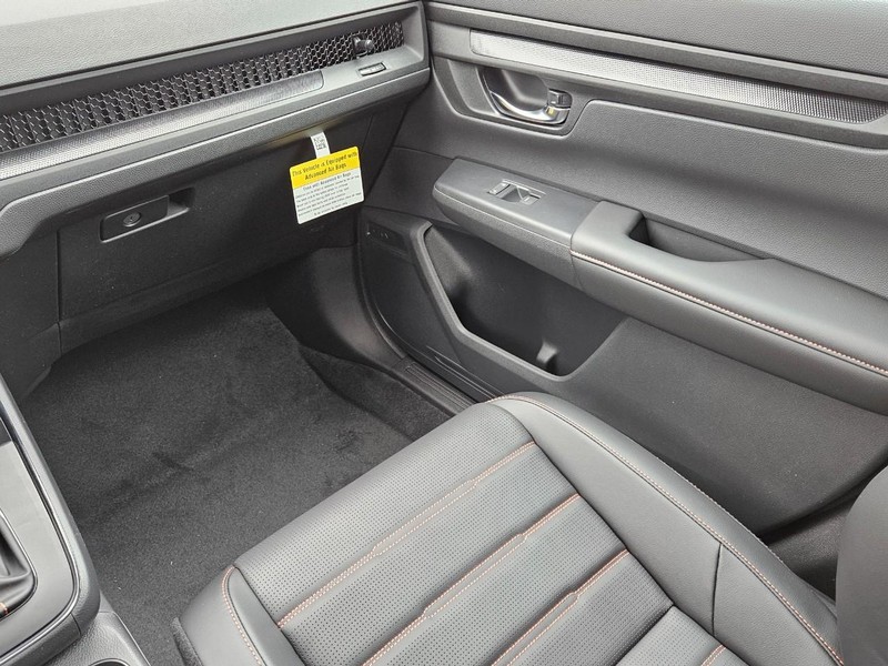 Honda CR-V Hybrid Vehicle Image 10