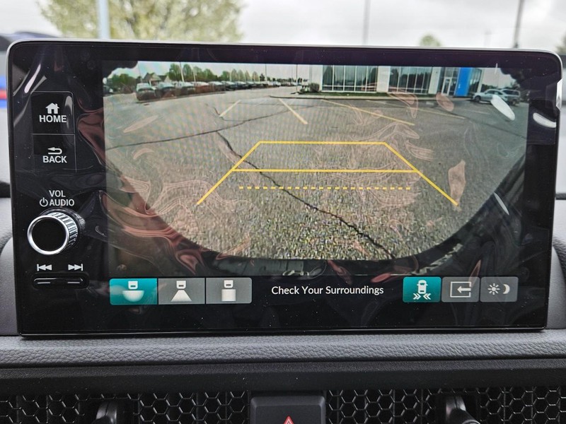 Honda CR-V Hybrid Vehicle Image 14
