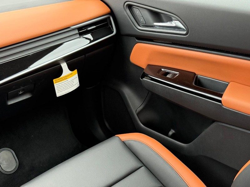 Honda Prologue Vehicle Image 9