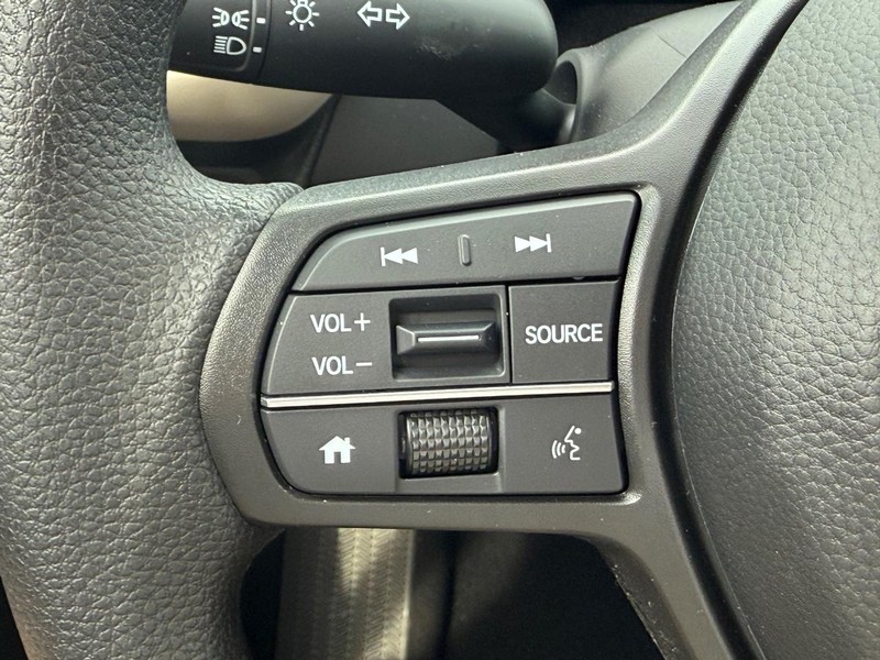 Honda HR-V Vehicle Image 11