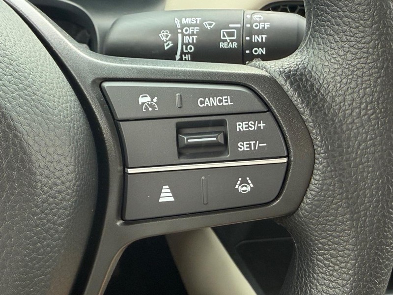 Honda HR-V Vehicle Image 12