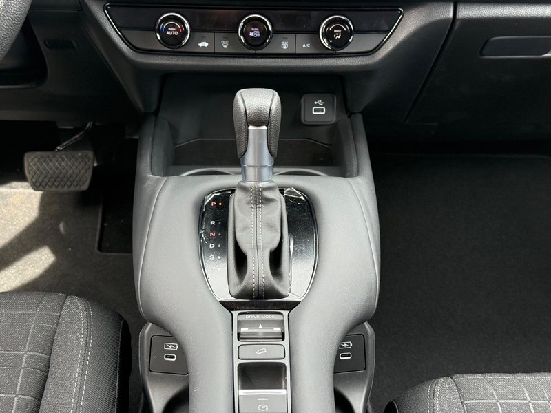 Honda HR-V Vehicle Image 8