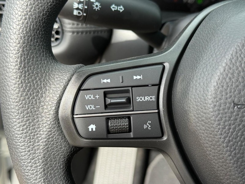 Honda HR-V Vehicle Image 11