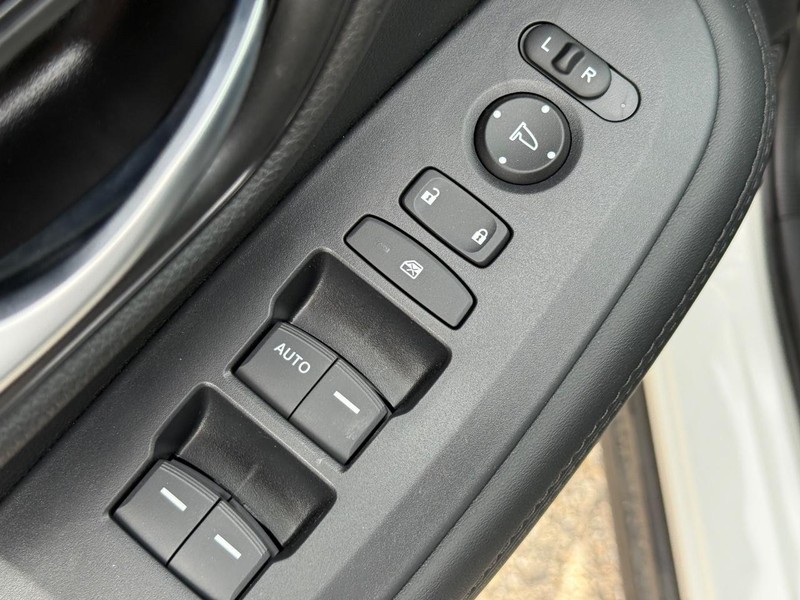 Honda HR-V Vehicle Image 15