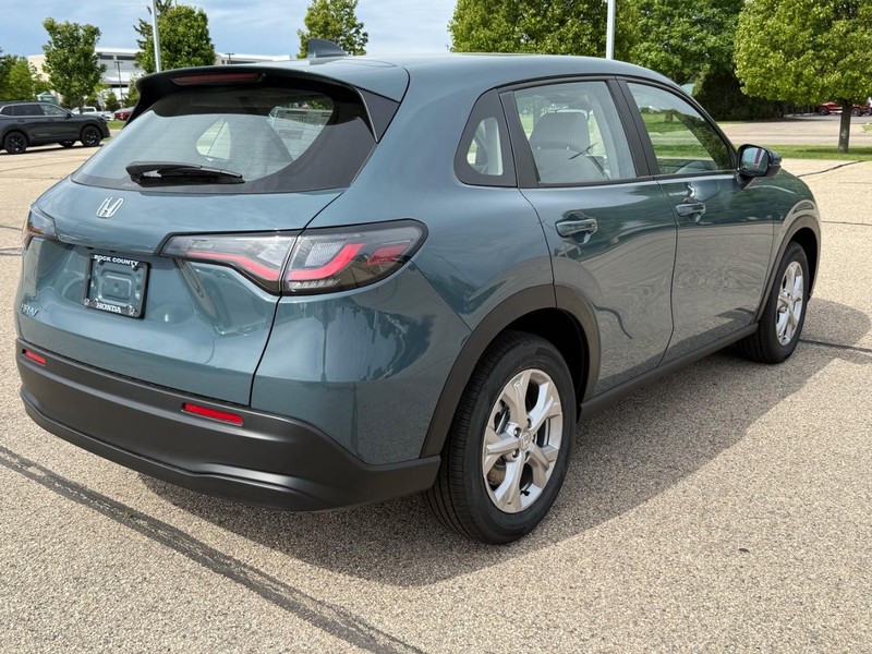 Honda HR-V Vehicle Image 3
