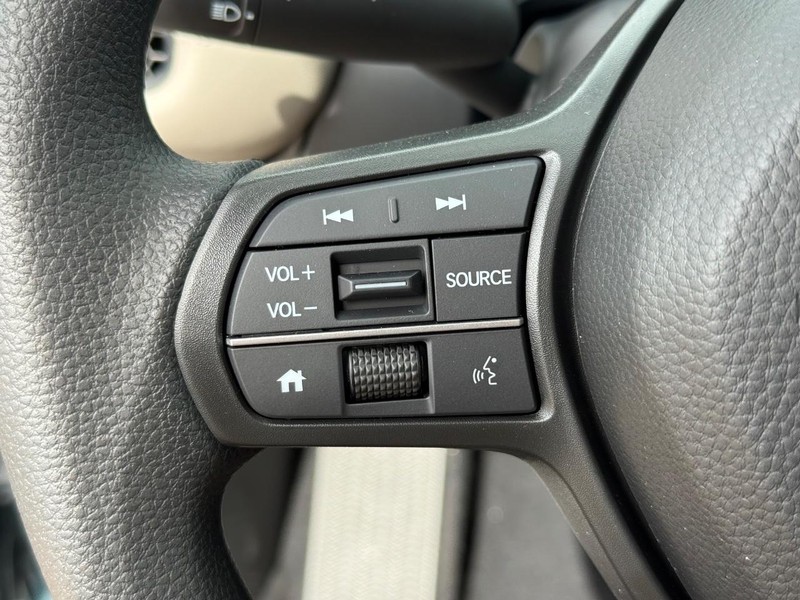 Honda HR-V Vehicle Image 11