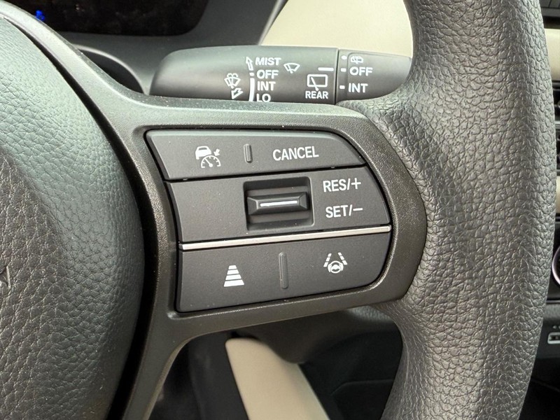 Honda HR-V Vehicle Image 12