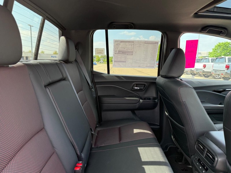 Honda Ridgeline Vehicle Image 5