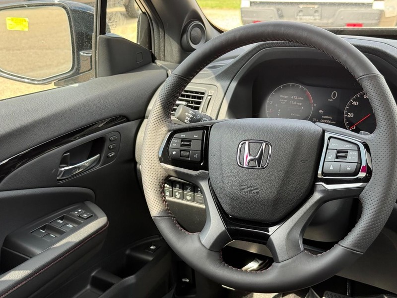 Honda Ridgeline Vehicle Image 9