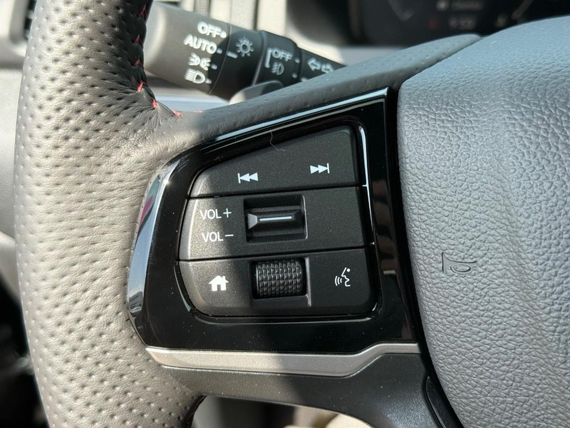 Honda Ridgeline Vehicle Image 12