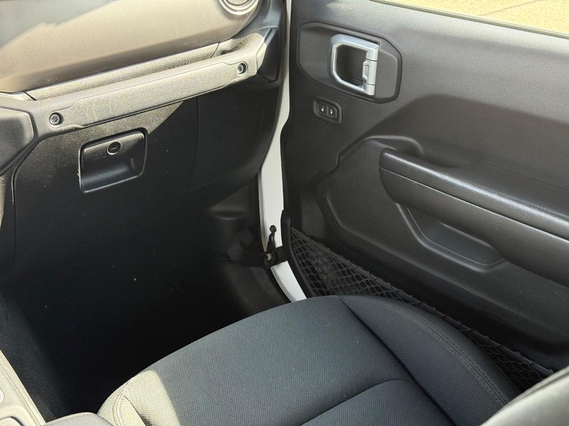 Jeep Gladiator Vehicle Image 15