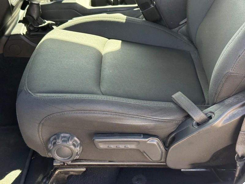 Jeep Gladiator Vehicle Image 21