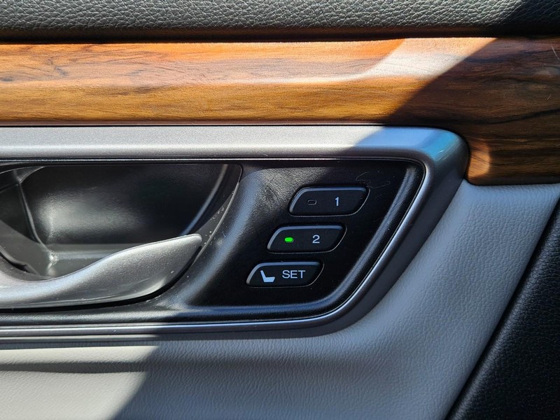 Honda CR-V Vehicle Image 15