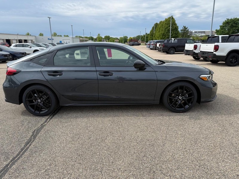 Honda Civic Hatchback Vehicle Image 2