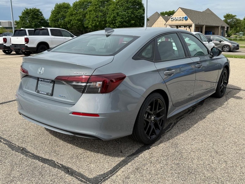 Honda Civic Sedan Hybrid Vehicle Image 3