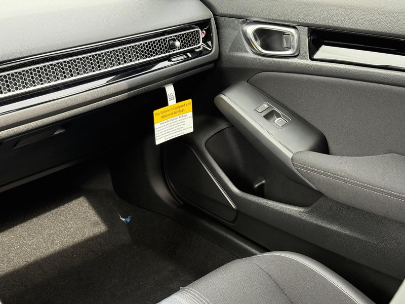 Honda Civic Sedan Hybrid Vehicle Image 10
