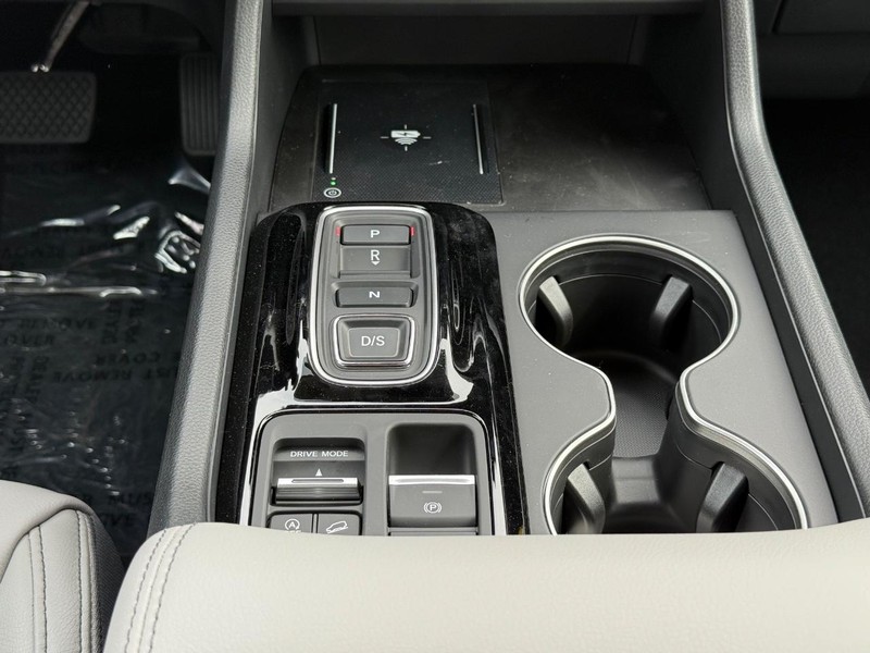 Honda Pilot Vehicle Image 8