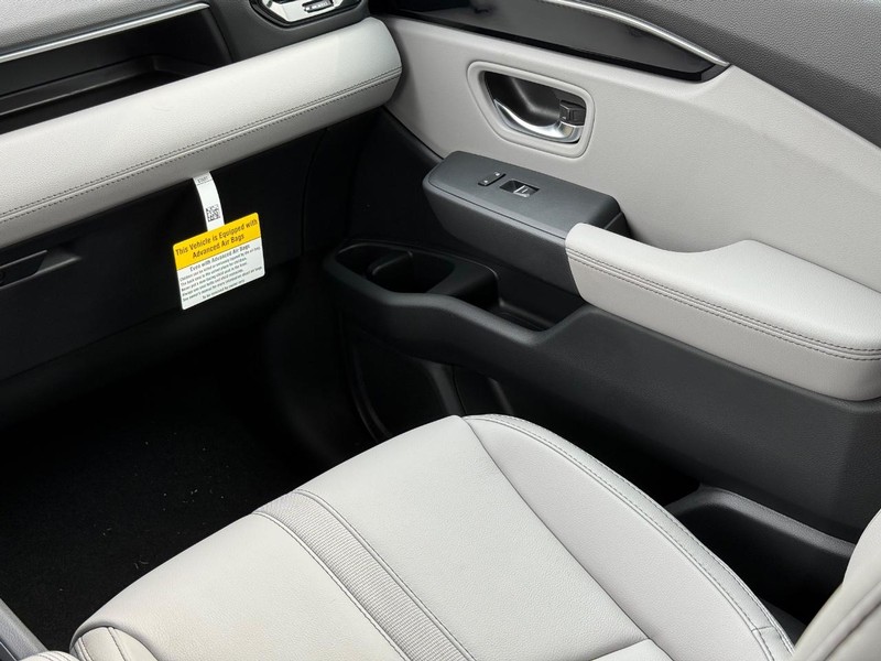 Honda Pilot Vehicle Image 10