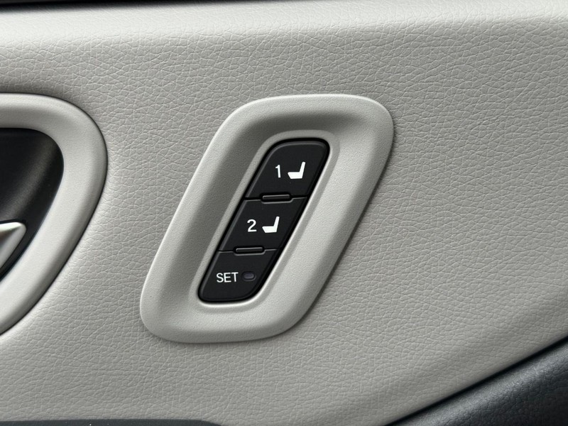 Honda Pilot Vehicle Image 11