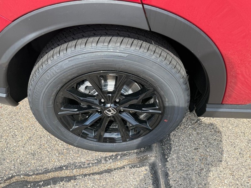 Honda CR-V Hybrid Vehicle Image 4