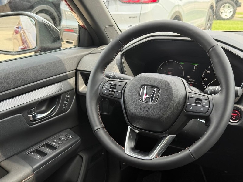 Honda CR-V Hybrid Vehicle Image 9