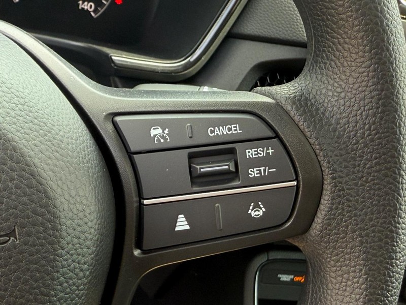 Honda CR-V Vehicle Image 12