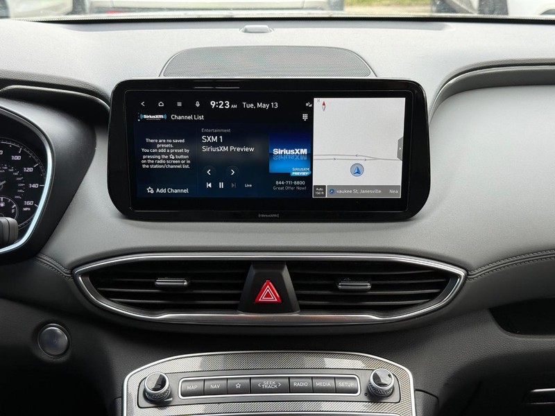 Hyundai Santa Fe Vehicle Image 11