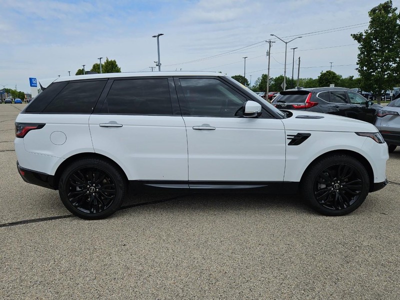 Land Rover Range Rover Sport Vehicle Image 2