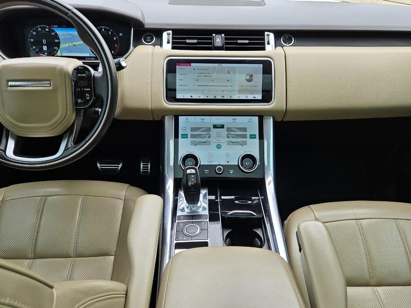 Land Rover Range Rover Sport Vehicle Image 11