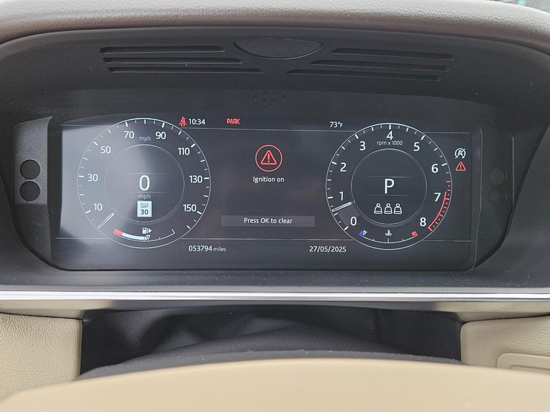 Land Rover Range Rover Sport Vehicle Image 18