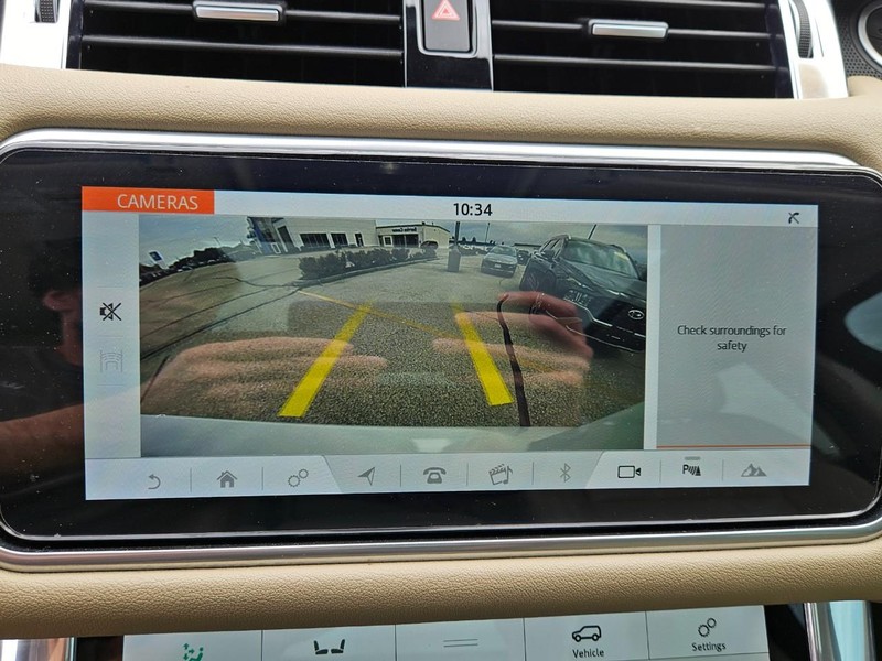 Land Rover Range Rover Sport Vehicle Image 19