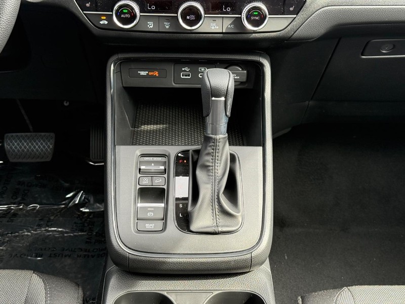 Honda CR-V Vehicle Image 8