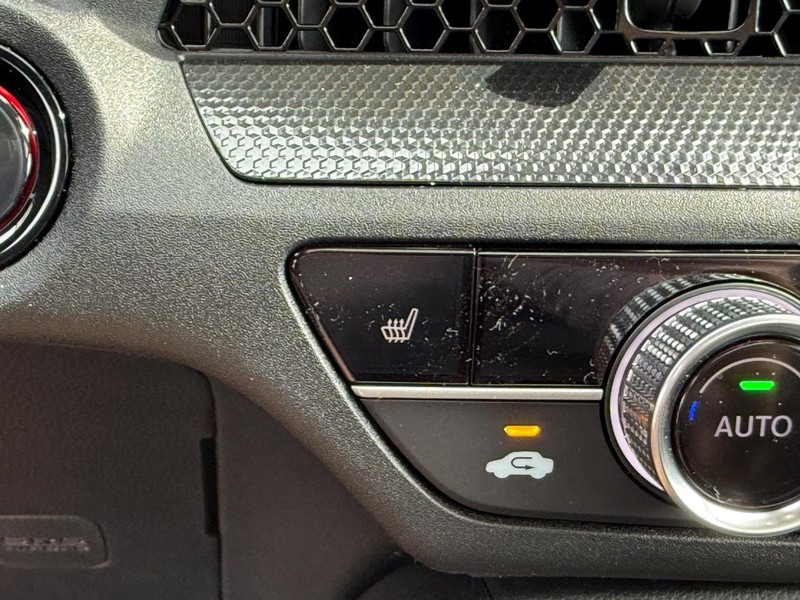 Honda CR-V Vehicle Image 14