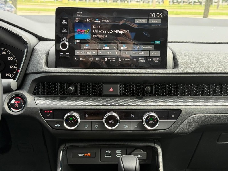 Honda CR-V Hybrid Vehicle Image 7