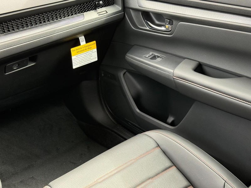 Honda CR-V Hybrid Vehicle Image 10