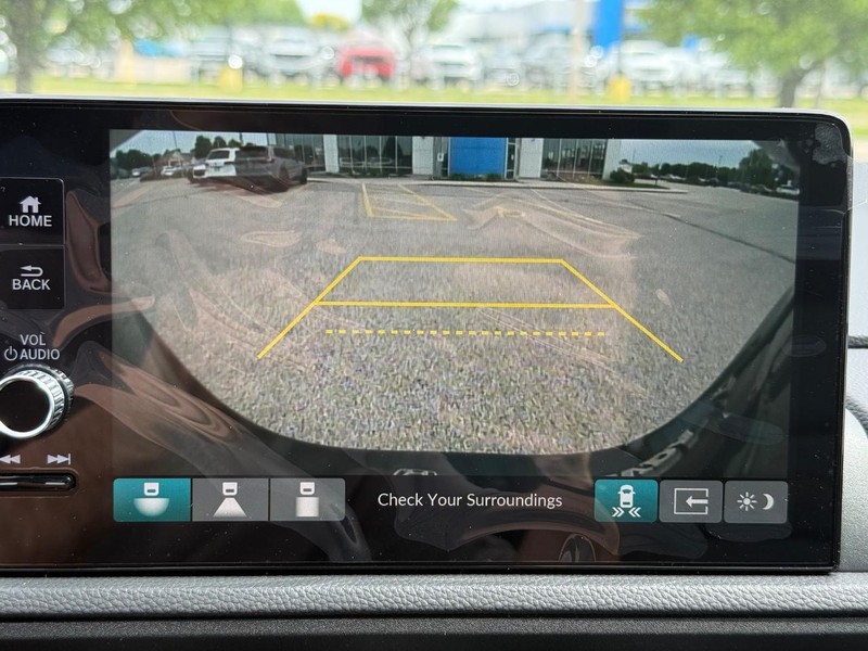 Honda CR-V Hybrid Vehicle Image 13