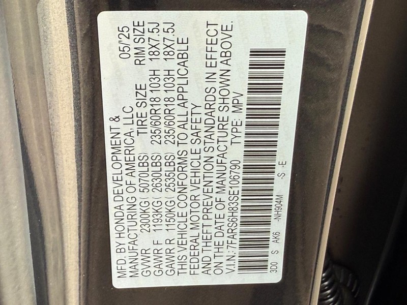 Honda CR-V Hybrid Vehicle Image 17
