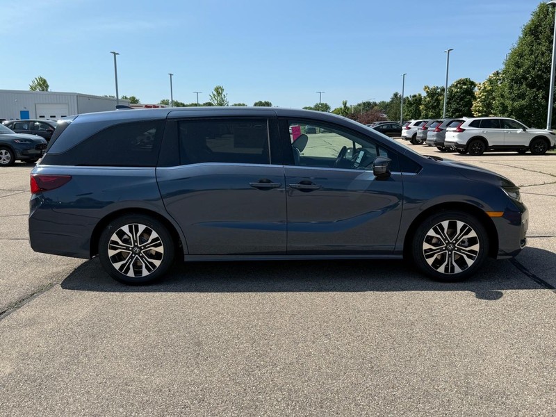 Honda Odyssey Vehicle Image 2
